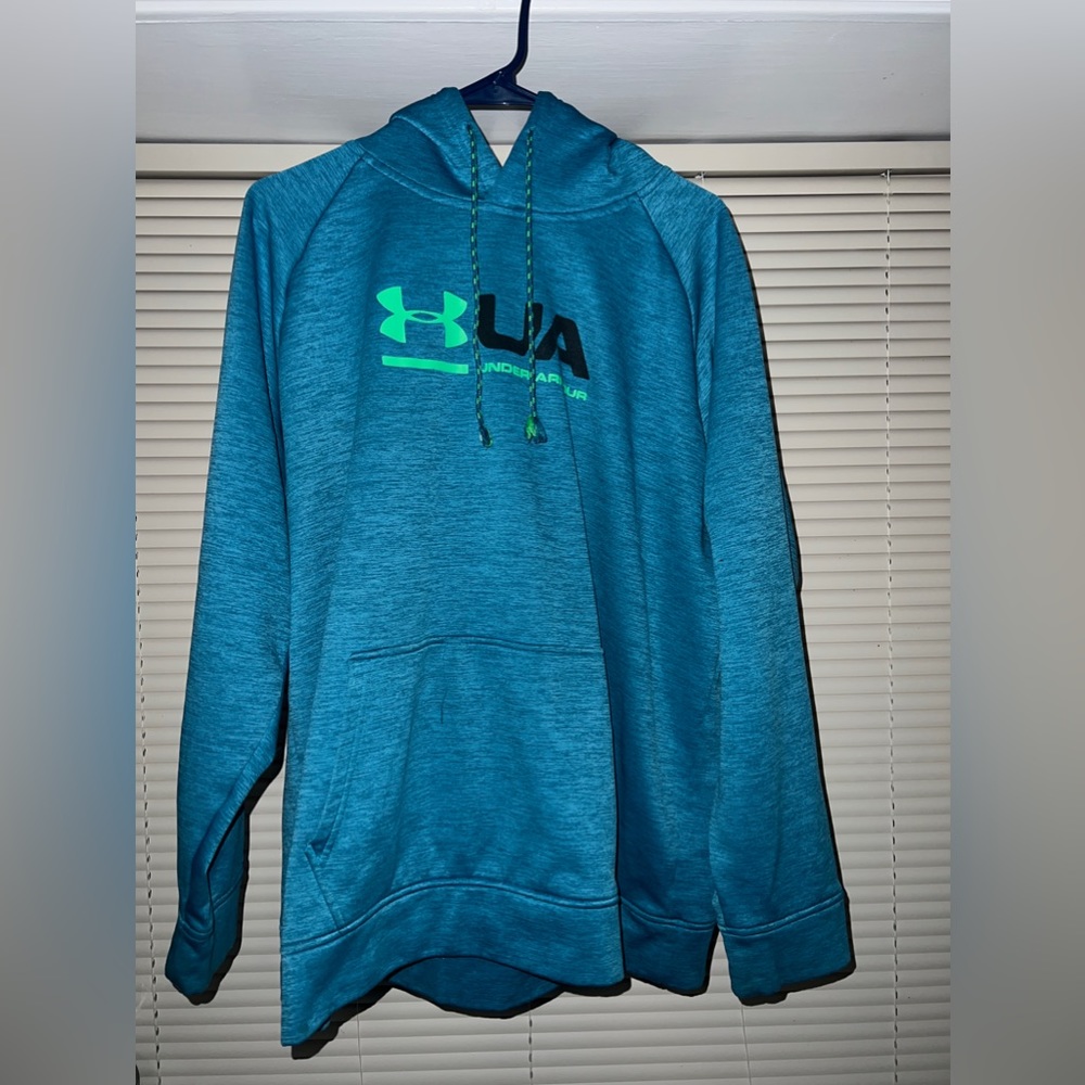 Under Armour Sweatshirt